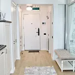 Magic In Infinity Pool & Parking Apartment Mamaia