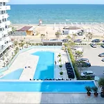 Magic In Infinity Pool & Parking Apartment