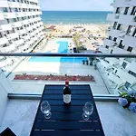 Magic In Infinity Pool & Parking Apartment