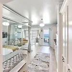 Magic In Infinity Pool & Parking Apartment *