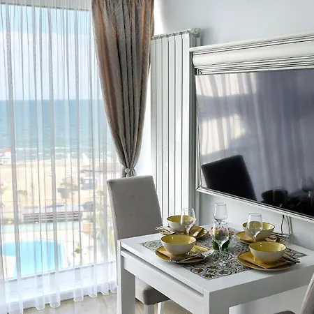 Apartment Magic In Infinity Pool & Parking Mamaia
