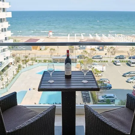 Magic In Infinity Pool & Parking 마마이아