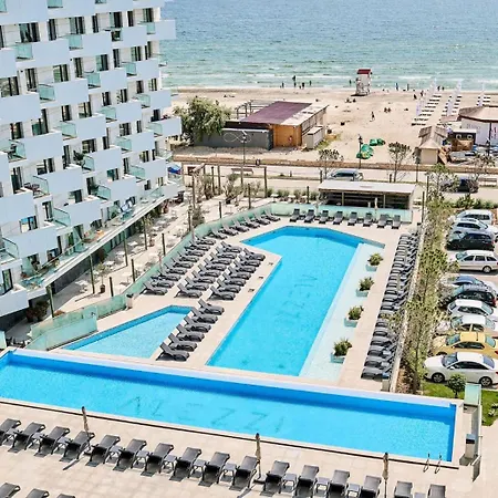Apartment Magic In Infinity Pool & Parking *