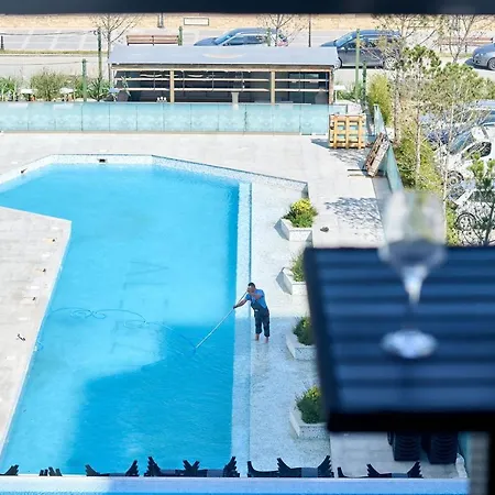 Magic In Infinity Pool & Parking *