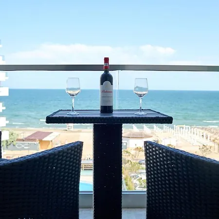 Magic In Infinity Pool & Parking * Mamaia