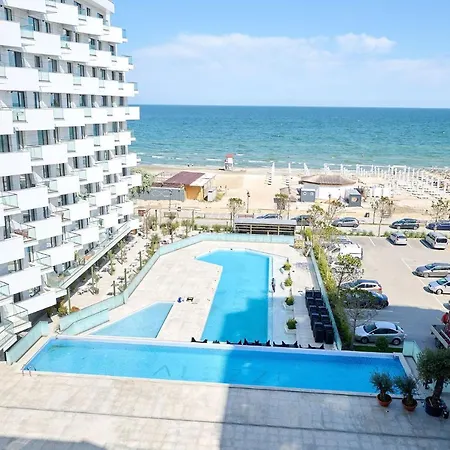 Magic In Infinity Pool & Parking *