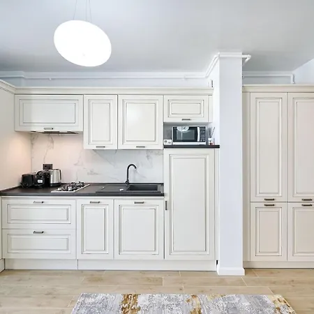 Magic In Infinity Pool & Parking 마마이아