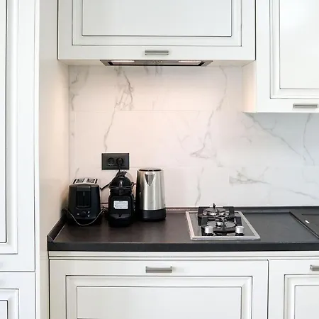 Magic In Infinity Pool & Parking 마마이아