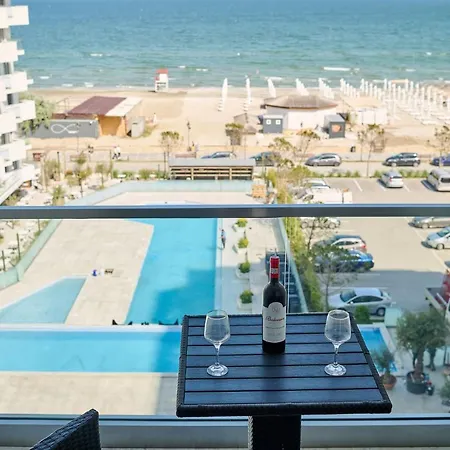 Magic In Infinity Pool & Parking Appartement Mamaia