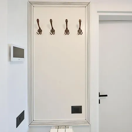 Magic In Infinity Pool & Parking