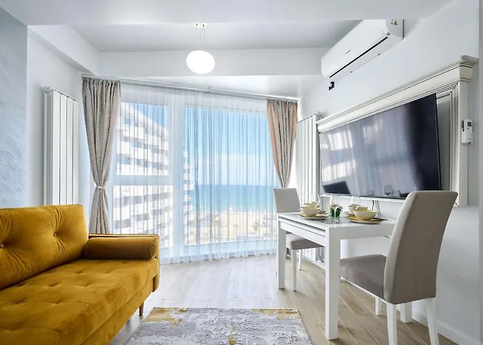 Magic In Infinity Pool & Parking * Mamaia